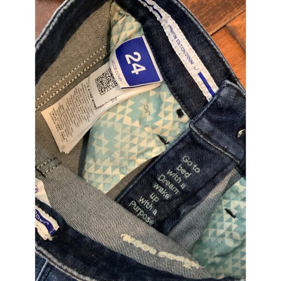 Jacob Cohen Blue Dark Wash Embroidered Kimberly Jean, Size 24 - Picture 3 of 5